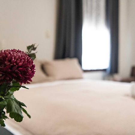 New Crown Hotel Motel Hay Zewnętrze zdjęcie
